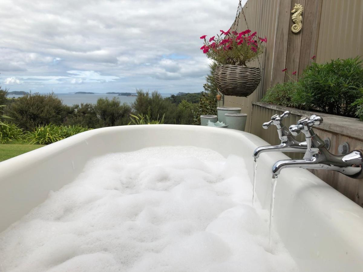 Kaka Ridge Retreat Luxury Cottage Tawharanui 외부 사진